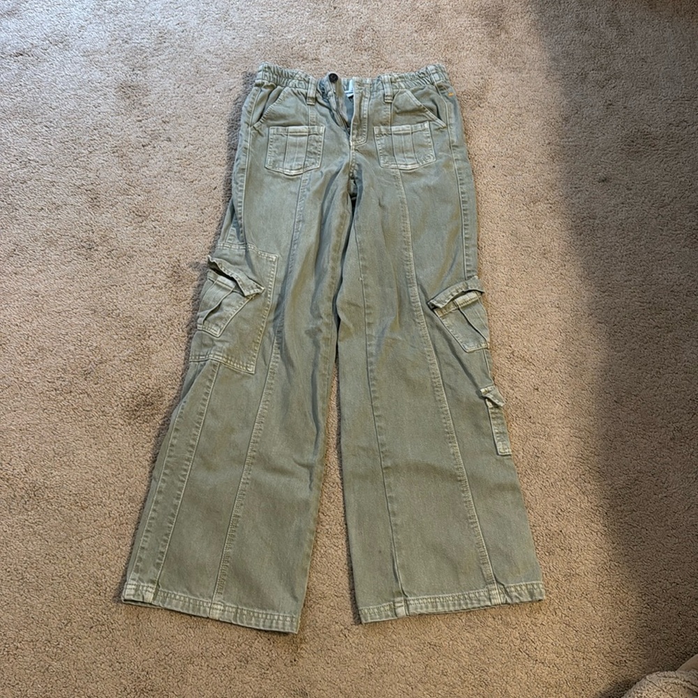 Sage green BDG cargo jeans